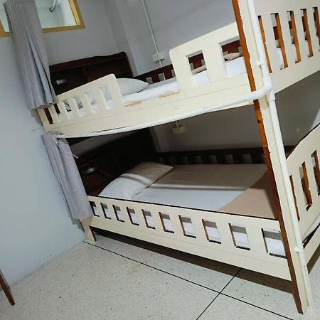 Ler Hostel 65 Pantai Chaweng Luaran gambar