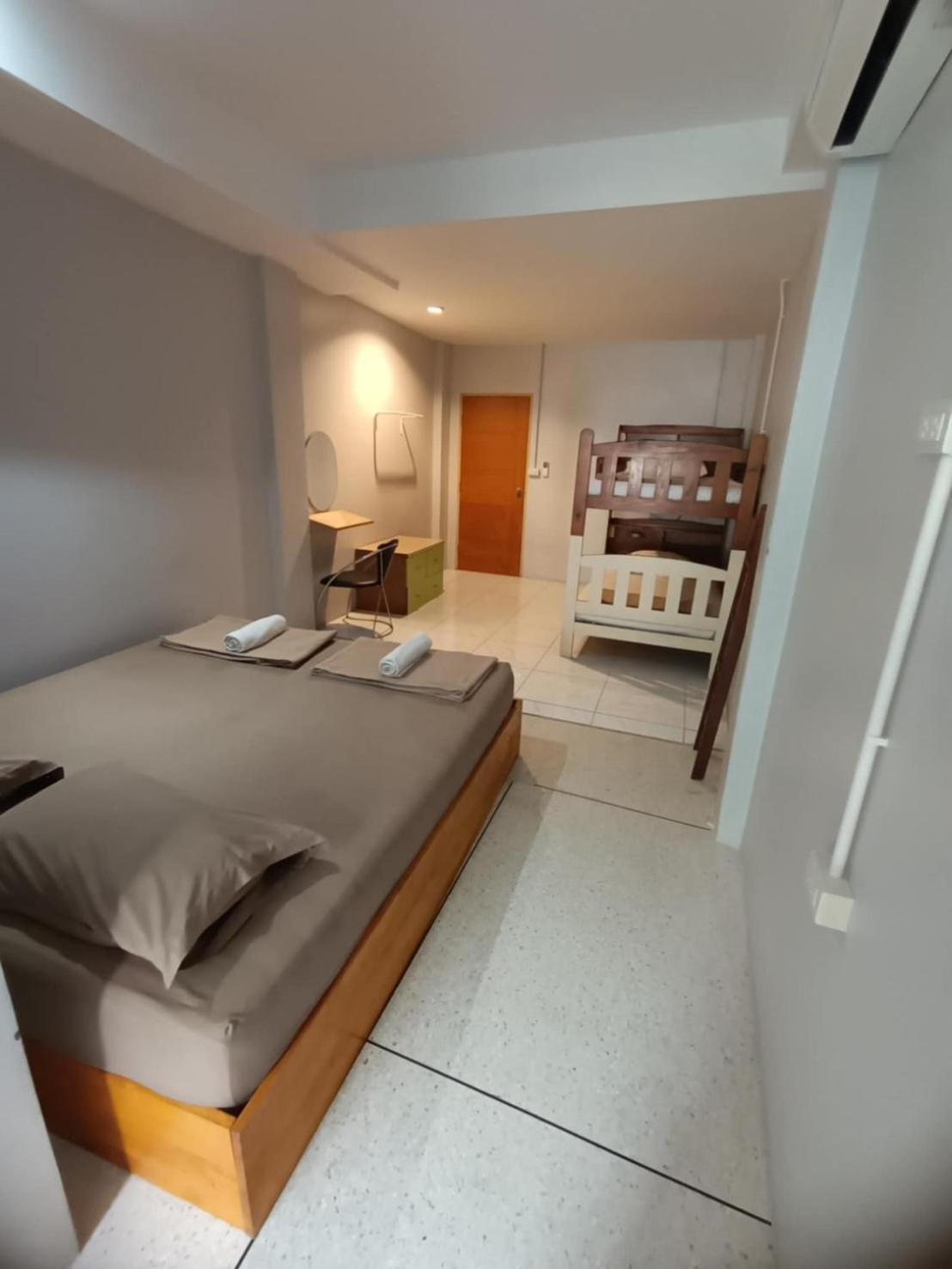 Ler Hostel 65 Pantai Chaweng Luaran gambar