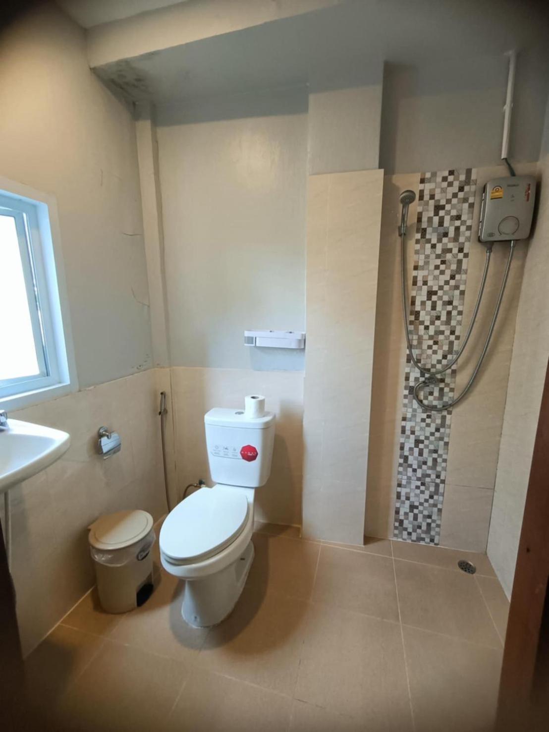 Ler Hostel 65 Pantai Chaweng Luaran gambar
