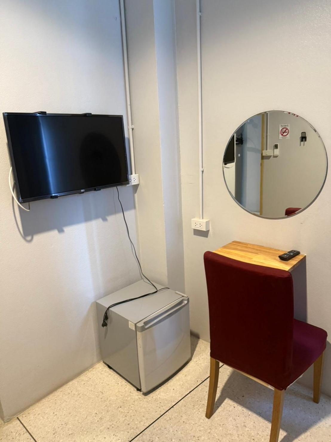 Ler Hostel 65 Pantai Chaweng Luaran gambar