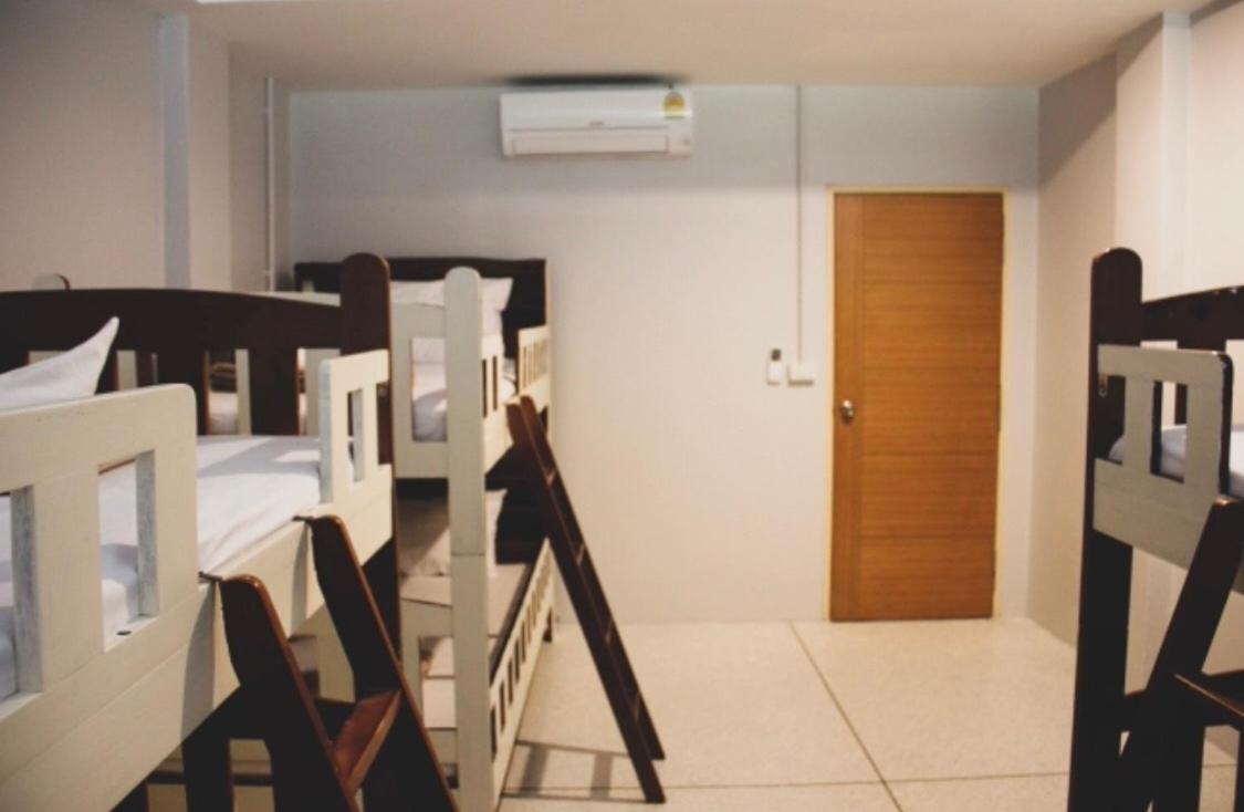 Ler Hostel 65 Pantai Chaweng Luaran gambar