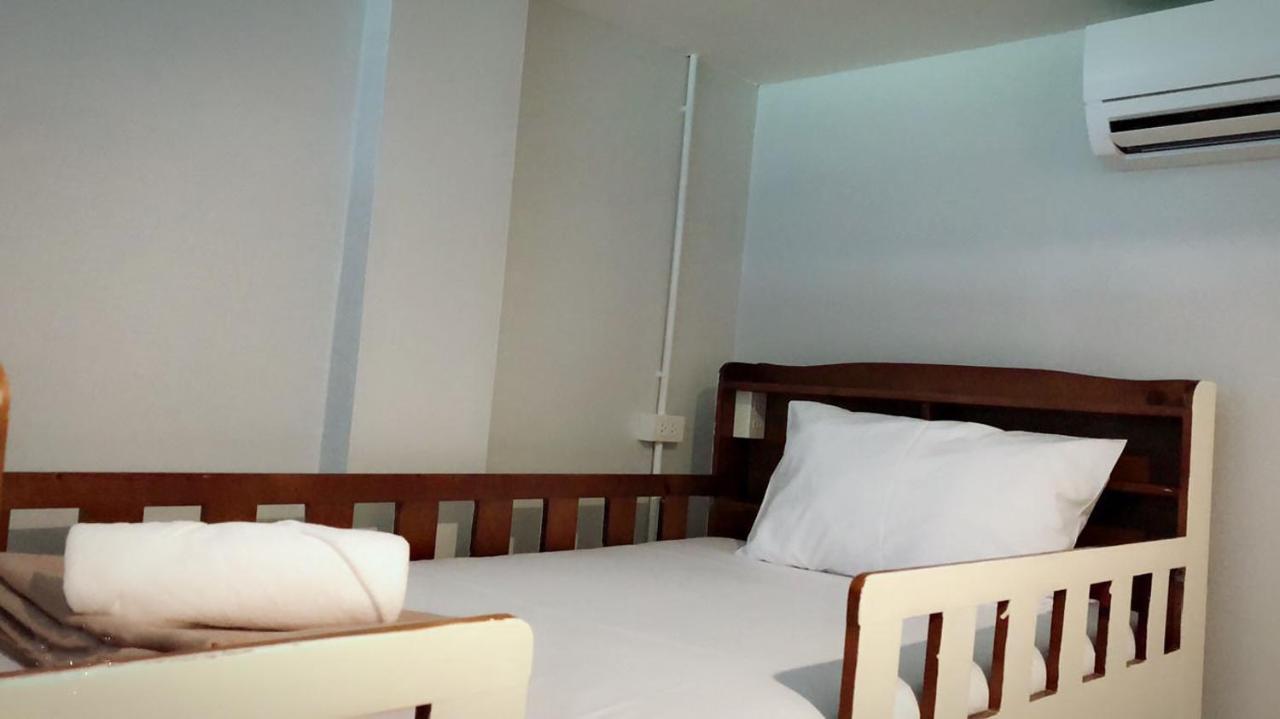 Ler Hostel 65 Pantai Chaweng Luaran gambar
