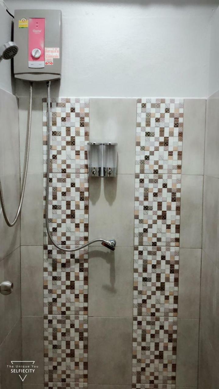 Ler Hostel 65 Pantai Chaweng Luaran gambar